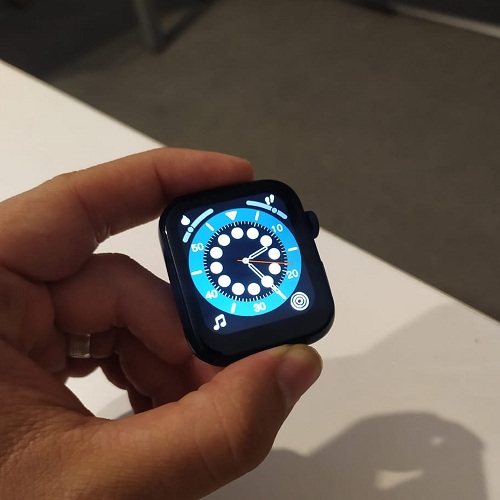 T55 Plus SmartWatch Full Screen 1.75Inch With Silicone Band - Image 3