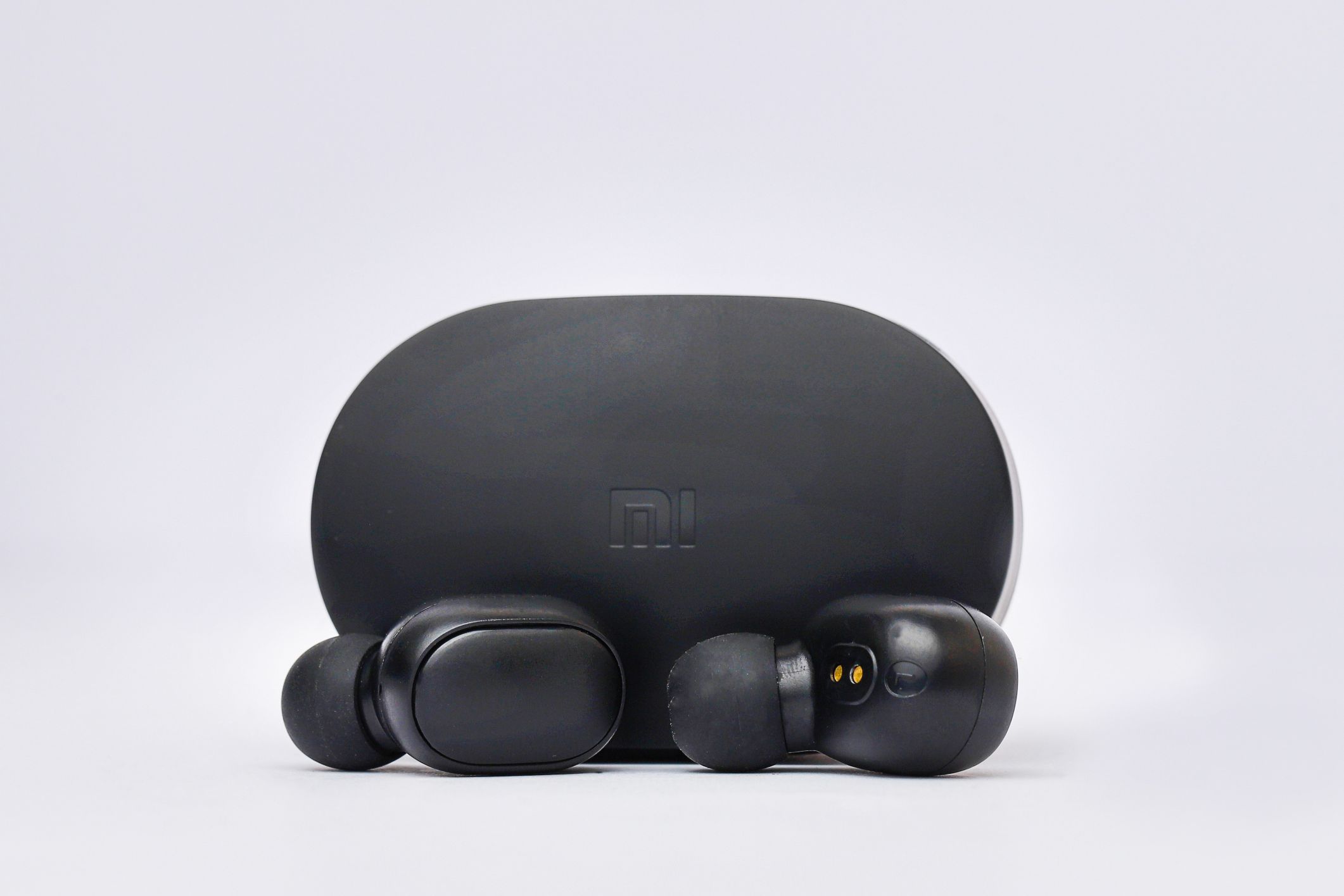 Xiaomi Redmi Airdots وعليها ساعه ام 4 باند هدية الأن من علاءالدين - Image 2