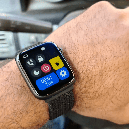 Smart Watch HT66 with Silicone Band and Full Touch Screen - Image 6